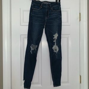 American Eagle Ripped Hi-Rise Jegging